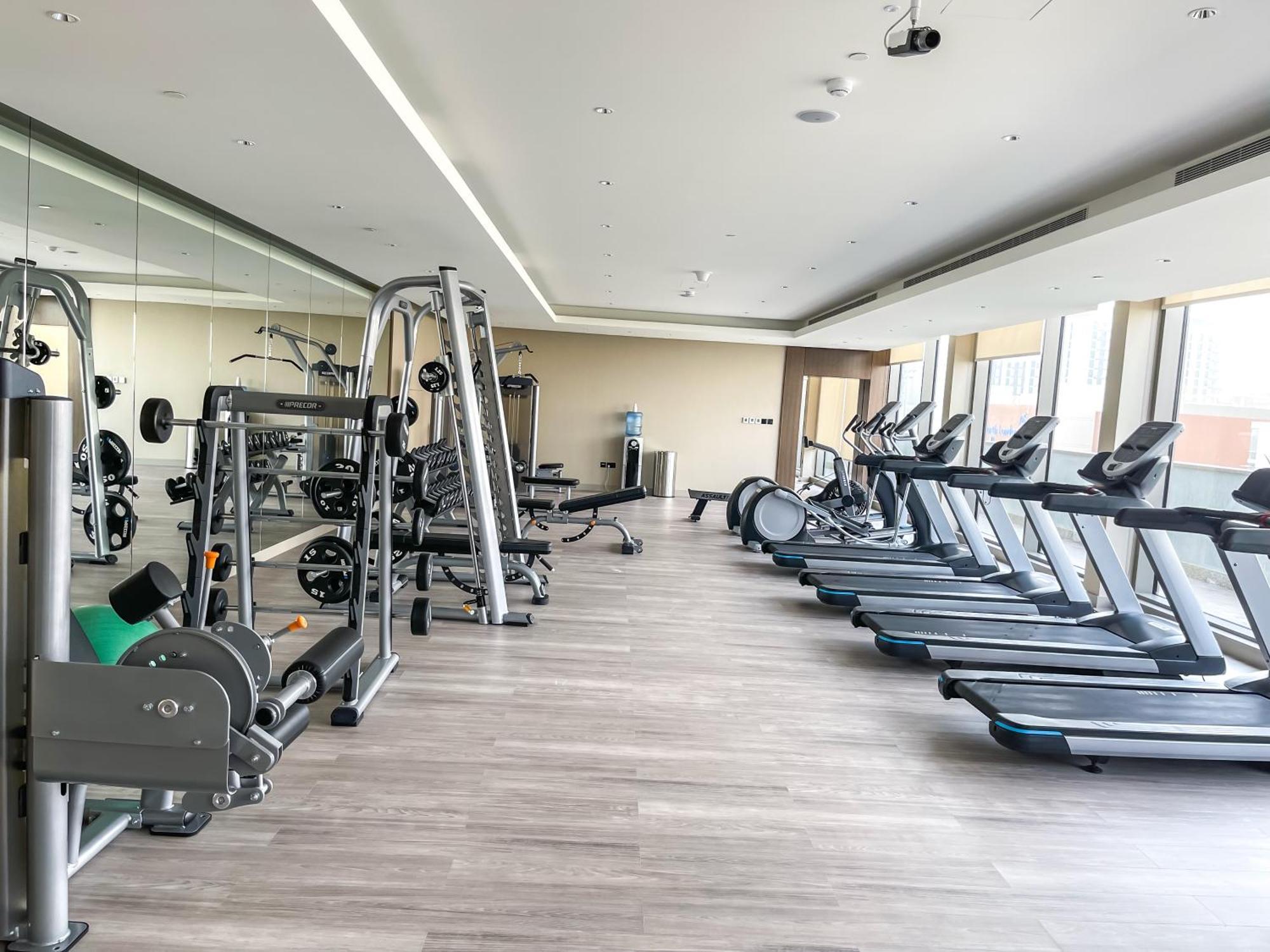 By Latinem Luxury 1br Cv A2706 Near Mall *