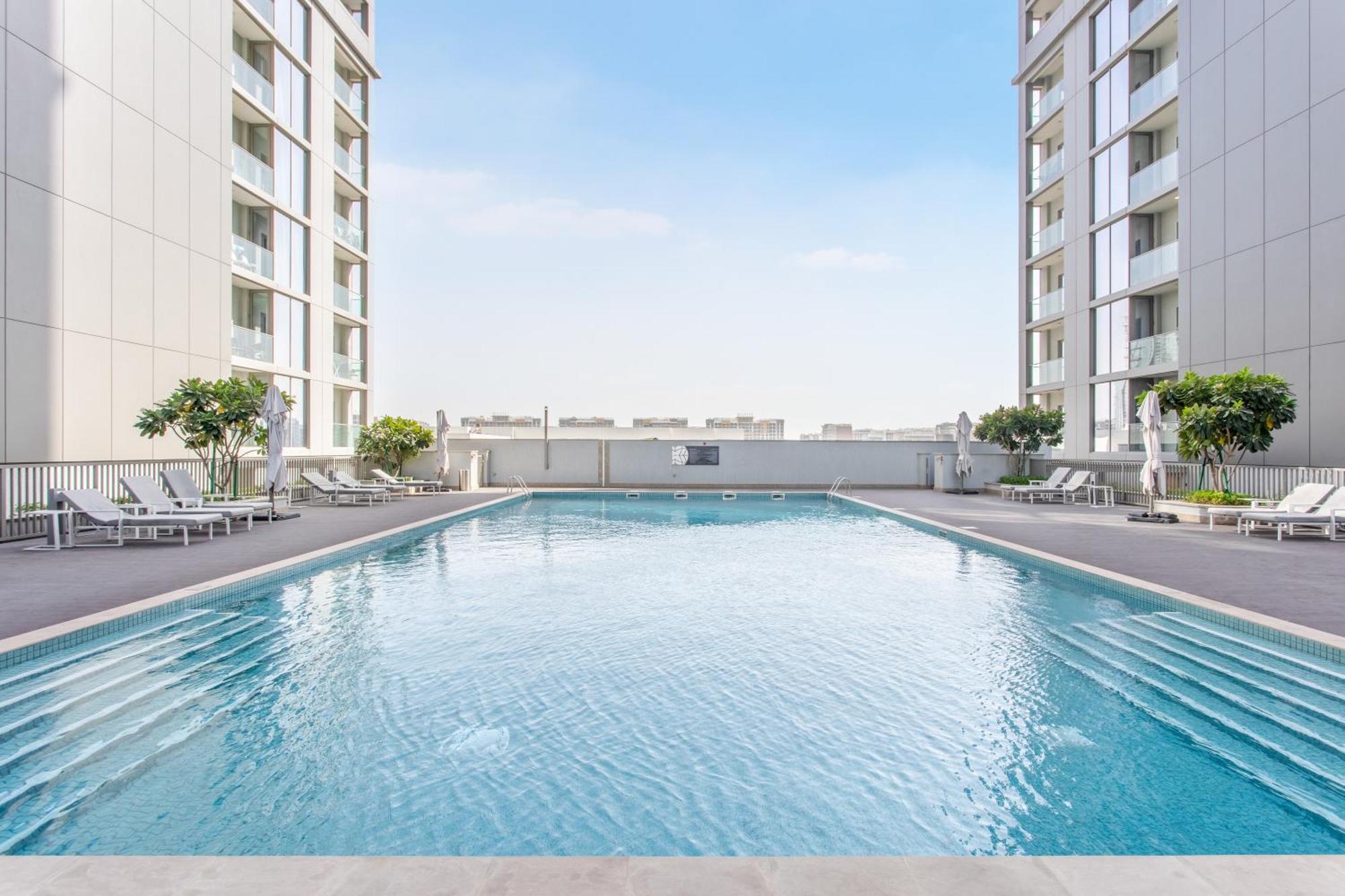 By Latinem Luxury 1br Cv A2706 Near Mall Apartment Dubai
